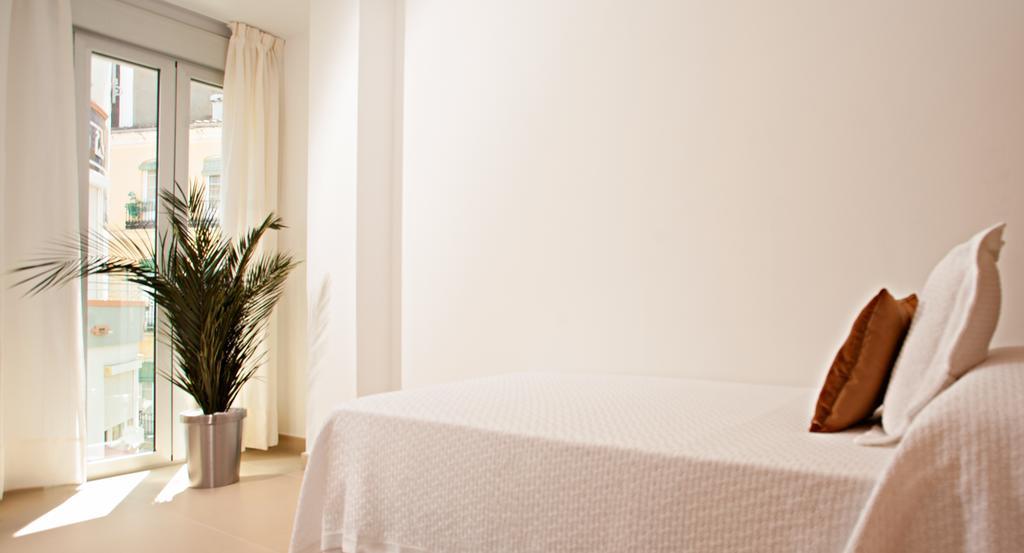 Urbanliving Fajardo Apartment Malaga Ruang foto