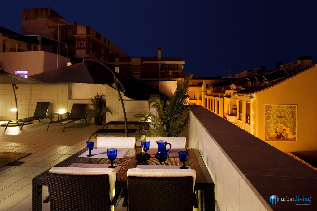 Urbanliving Fajardo Apartment Malaga Ruang foto