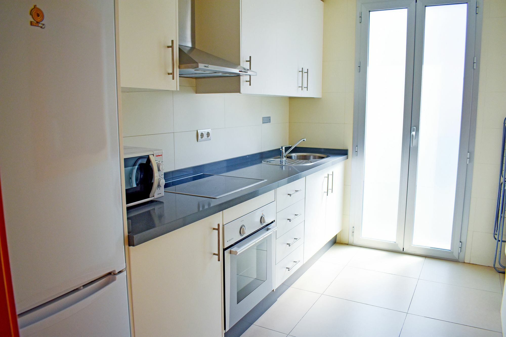 Urbanliving Fajardo Apartment Malaga Bagian luar foto