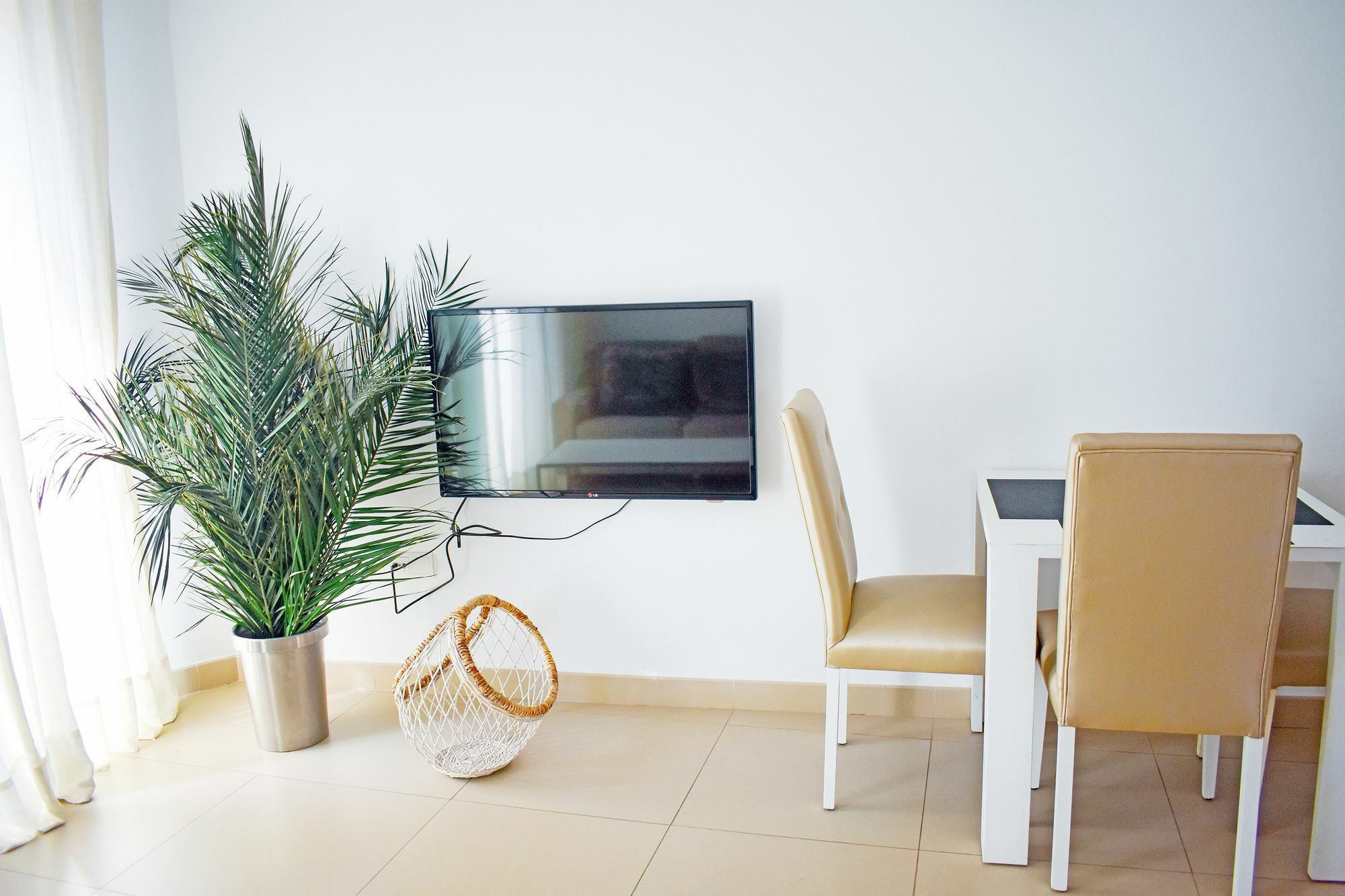 Urbanliving Fajardo Apartment Malaga Bagian luar foto